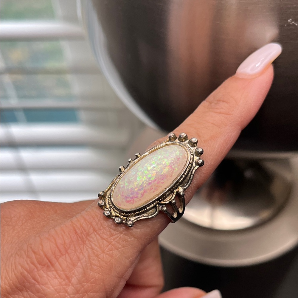Elegant Silver Opal-like Fashion Ring